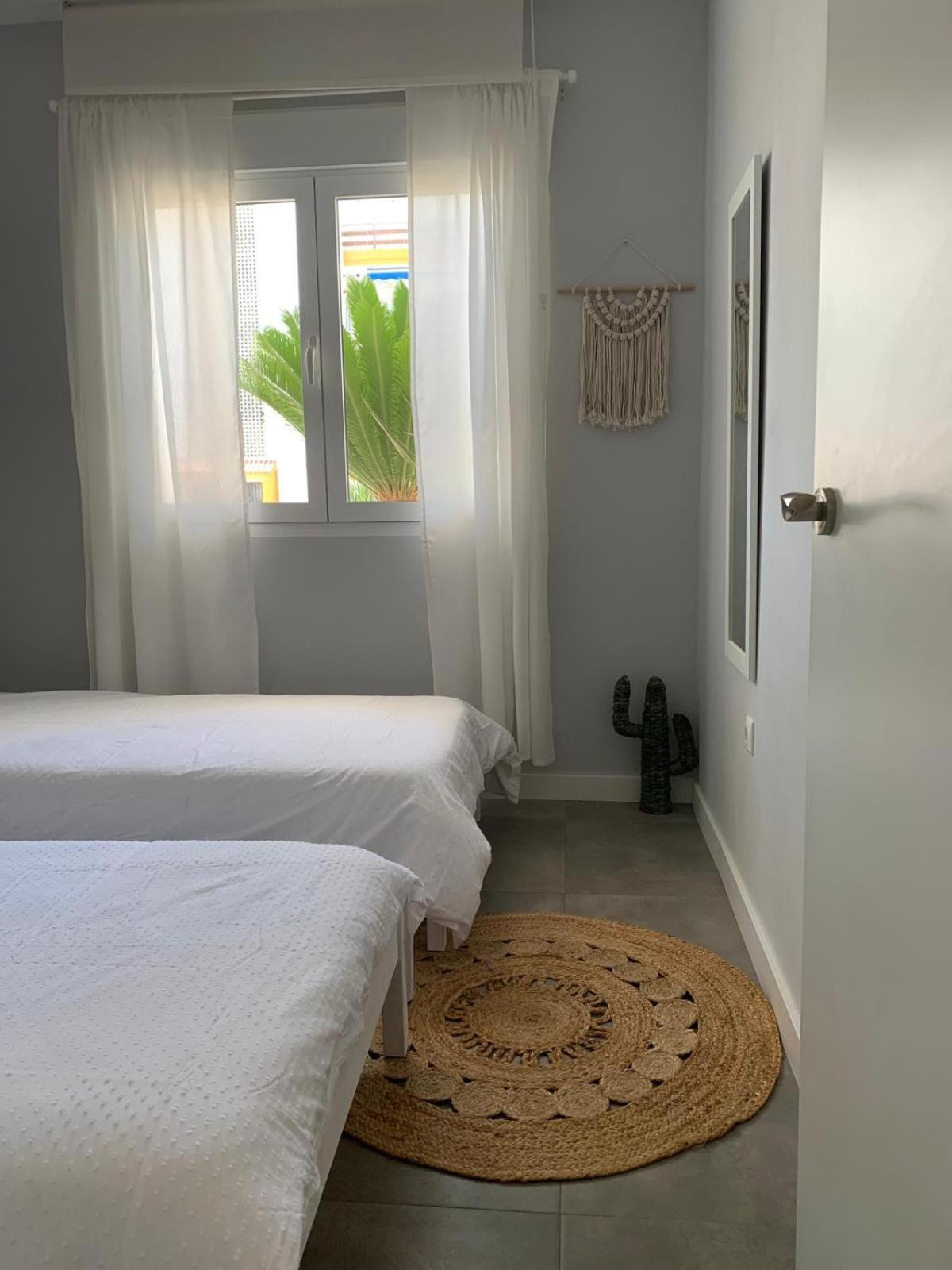 De Lujo En La Playa Garrucha Apartment